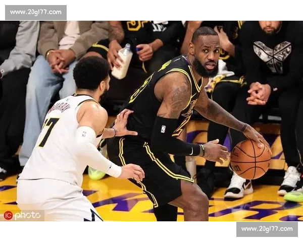 湖人对决掘金今日直播焦点战詹姆斯约基奇巅峰碰撞西部强强对话胜负走向引热议